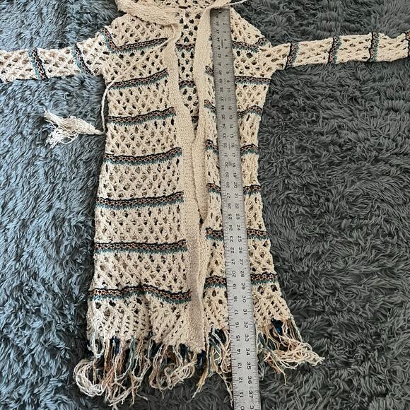 Free People Crochet Sunblock Cardigan Duster Sweater Bohemian Fringe Hippie - Picture 5 of 7